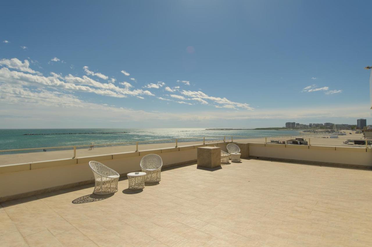 Hotel Golden Palace Mamaia Buitenkant foto