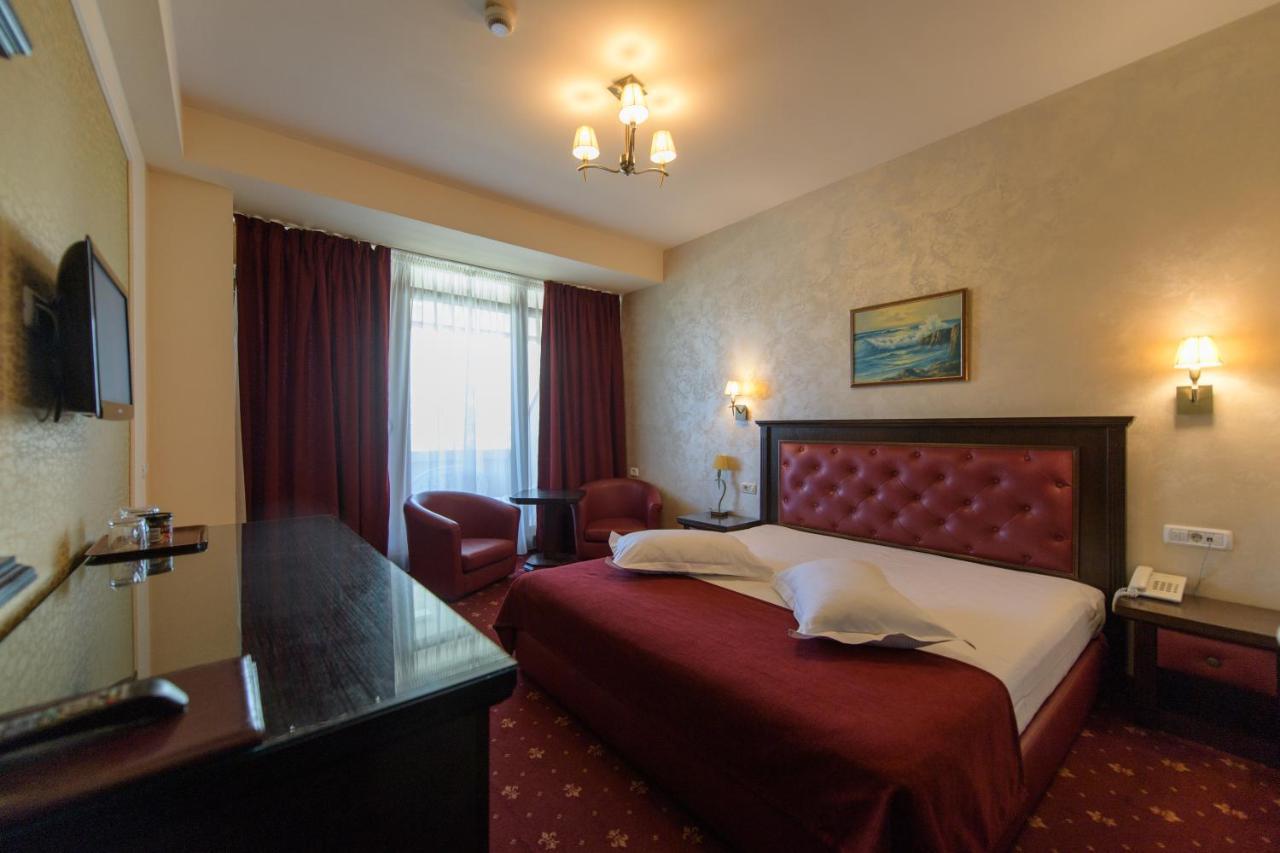 Hotel Golden Palace Mamaia Buitenkant foto