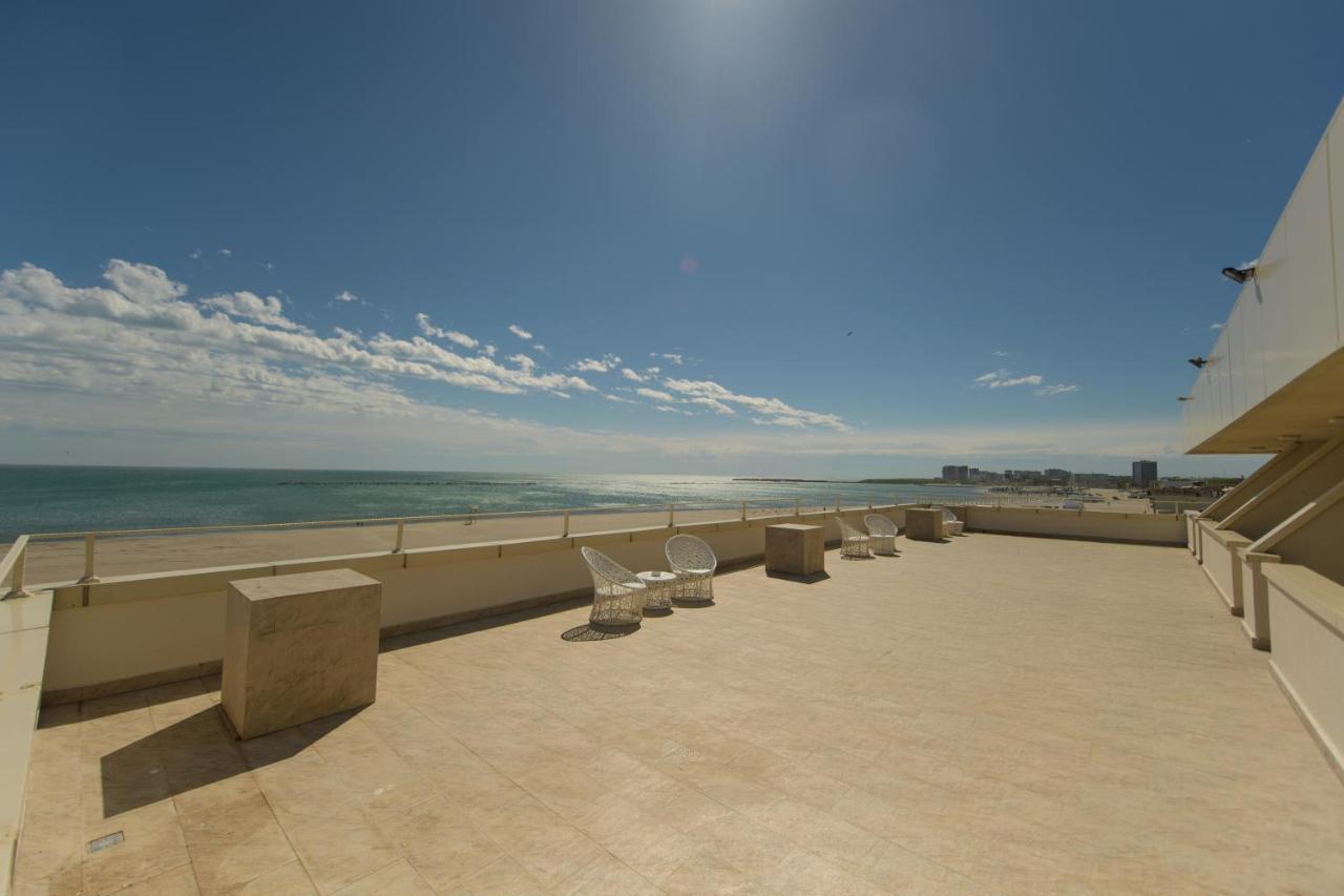Hotel Golden Palace Mamaia Buitenkant foto