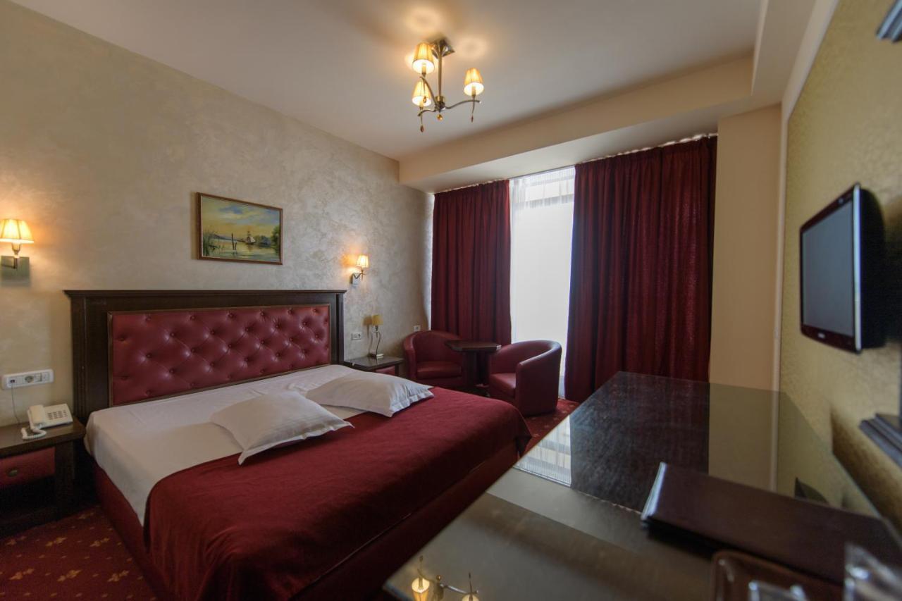 Hotel Golden Palace Mamaia Buitenkant foto